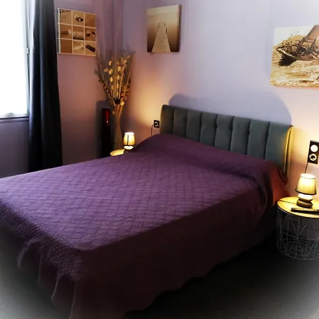 Logis & Restaurant Le Savinien Hotel