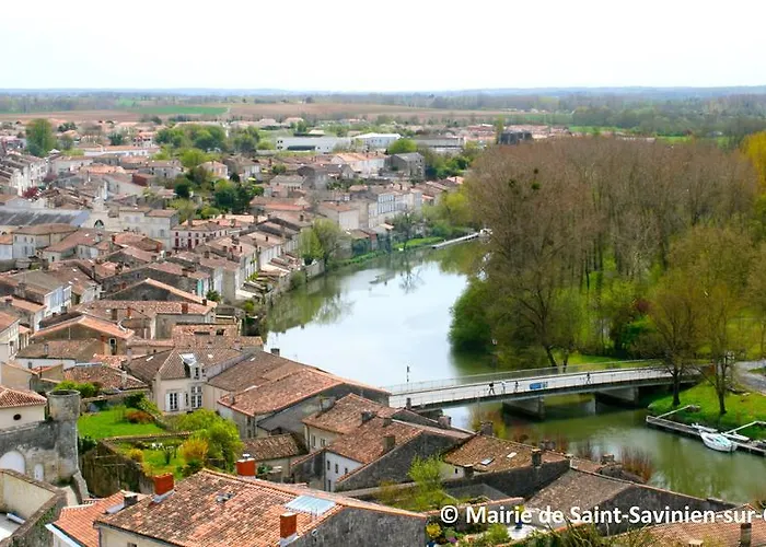 Hotel Le Savinien Saint-Savinien
